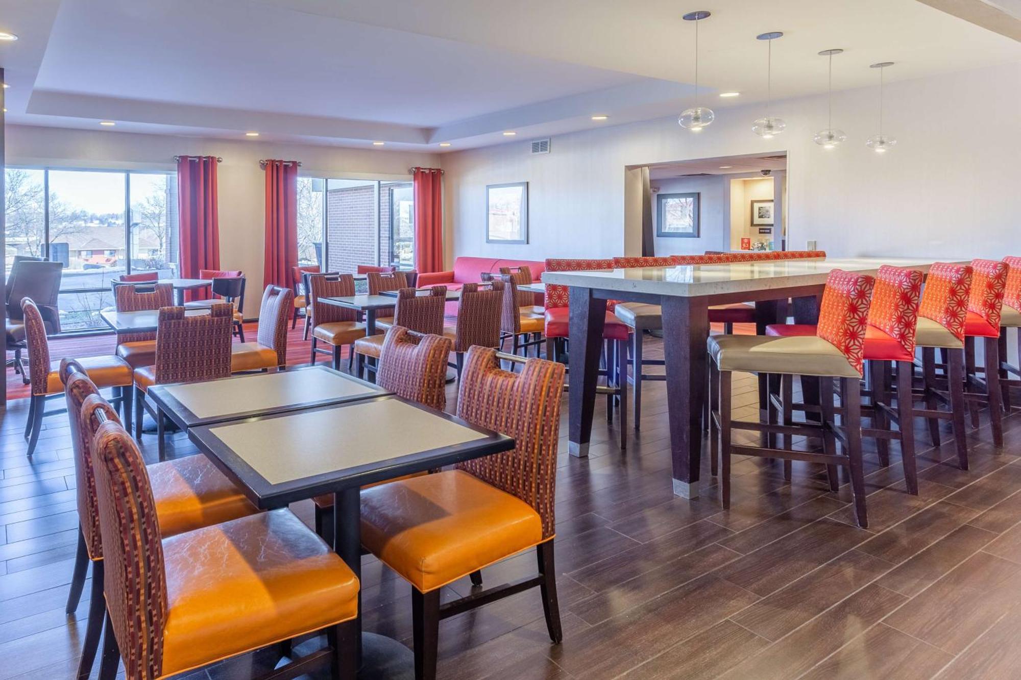 Hampton Inn Madison East Towne Mall Area Exterior foto